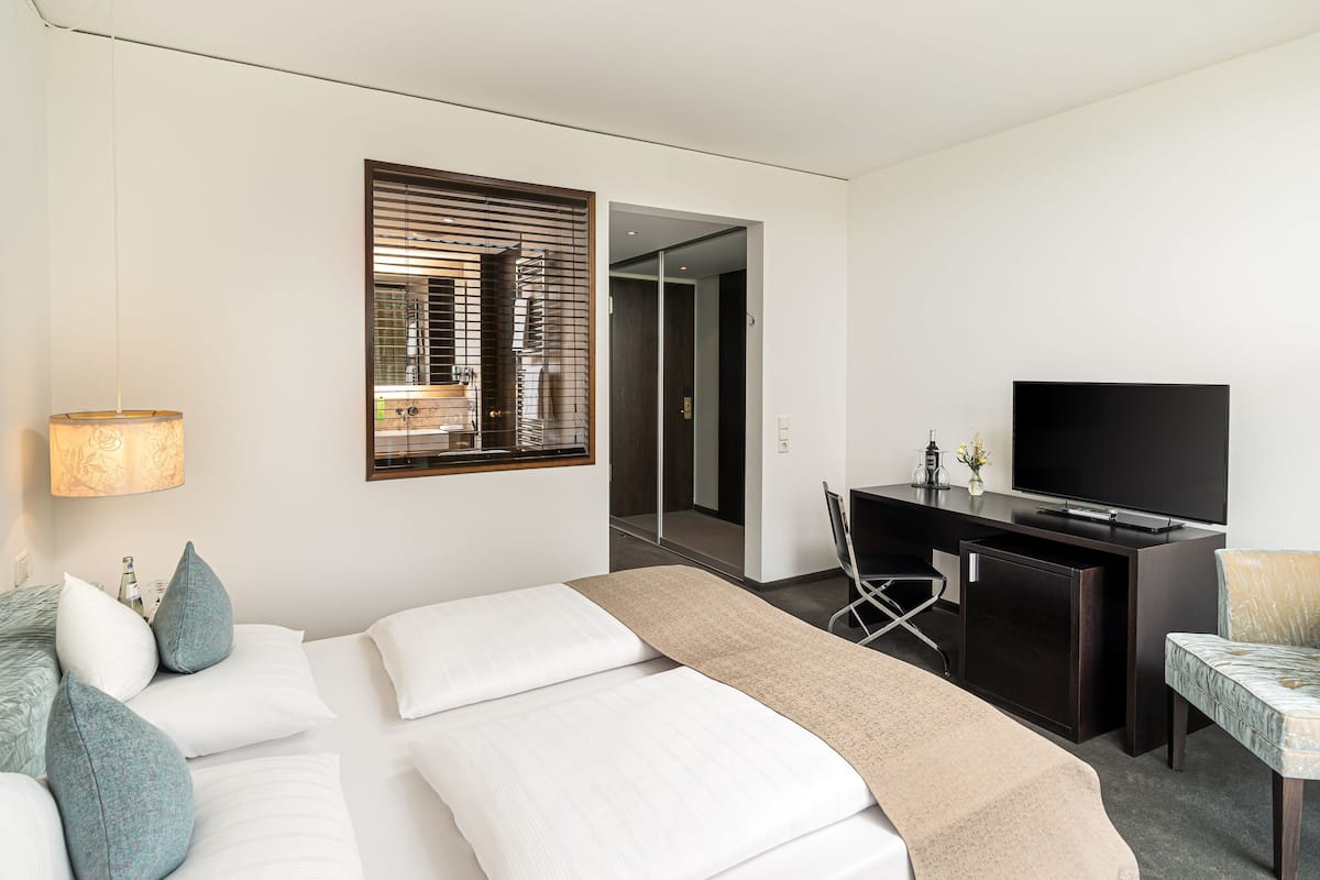 Doppia Deluxe | Minibar, una cassaforte in camera, una scrivania, insonorizzazione