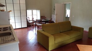 In-room dining - B&B Principe Calaf 4 (Lucca)