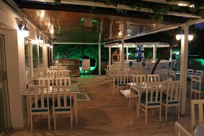 Bar (konaklama yerinde)