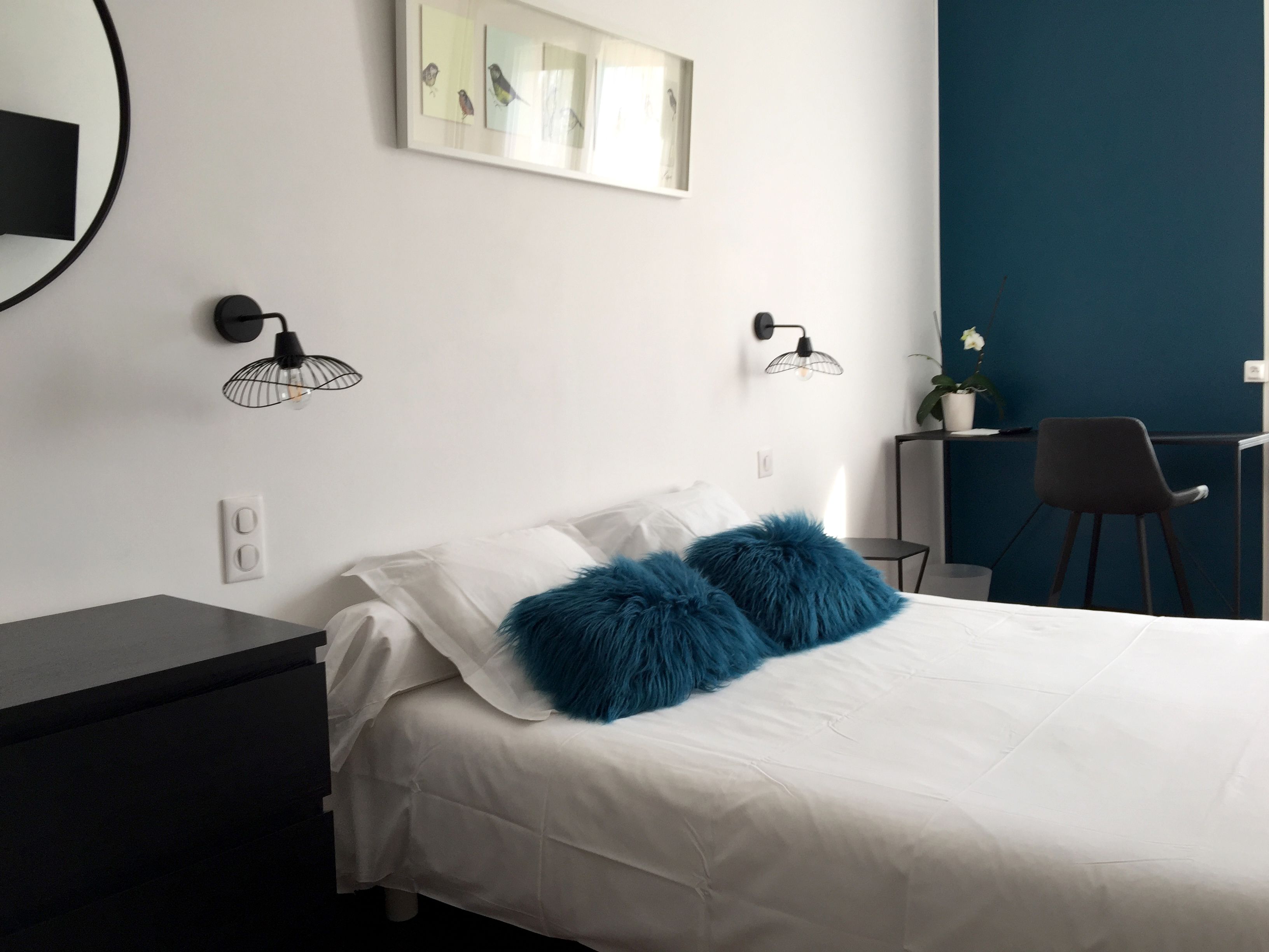 double room | individually decorated, individually furnished, desk, blackout curtains