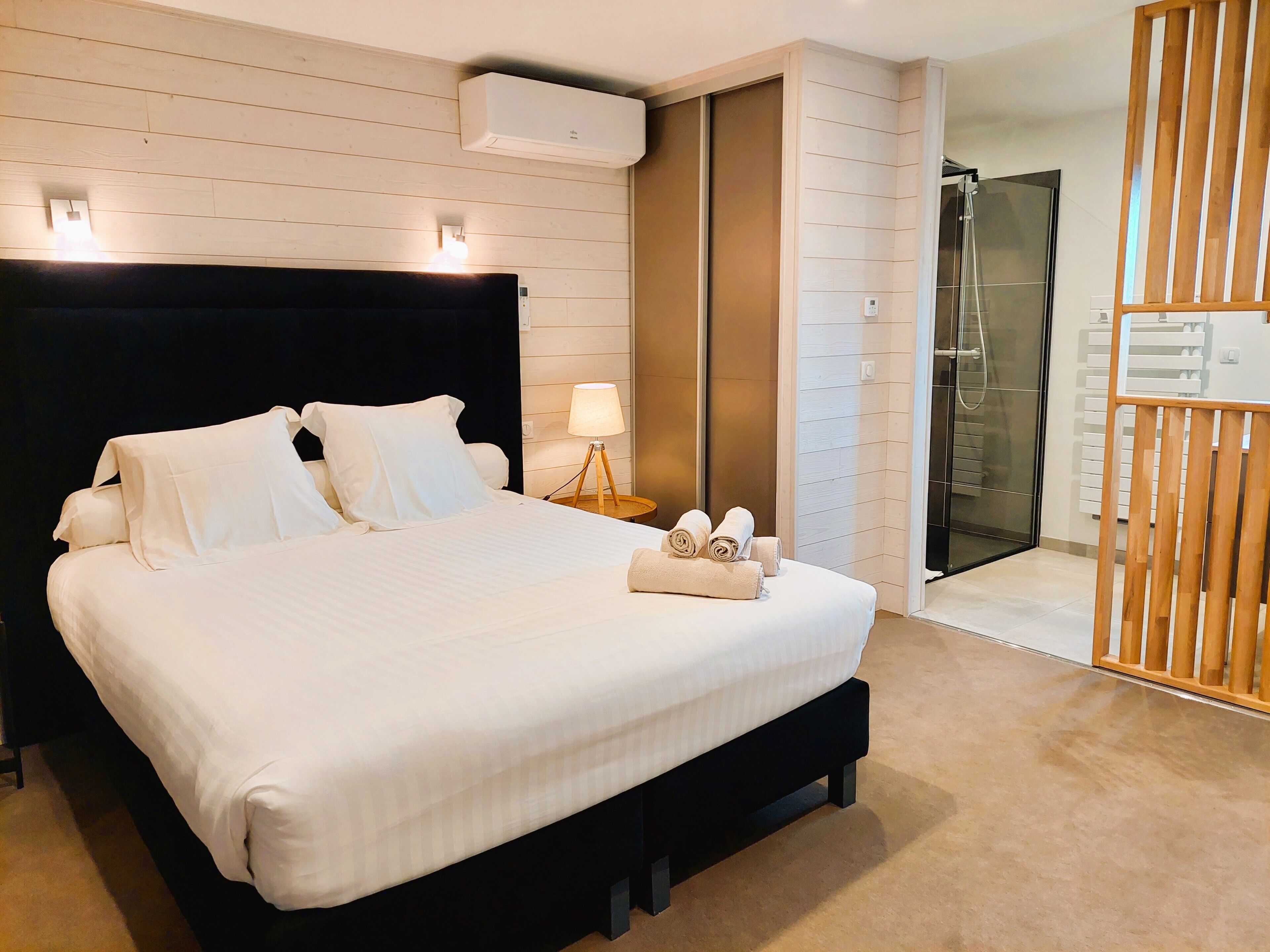 Superior-Chalet | 1 Schlafzimmer, hochwertige Bettwaren, Bügeleisen/Bügelbrett