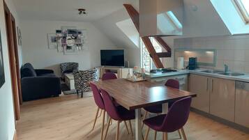 Aparthotel with Terrace (Optional Jacuzzi) | 1 bedroom, premium bedding, laptop workspace