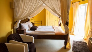 Comfort-Doppelzimmer, Nichtraucher | Zimmersafe, Schreibtisch, kostenlose Babybetten, Zustellbetten