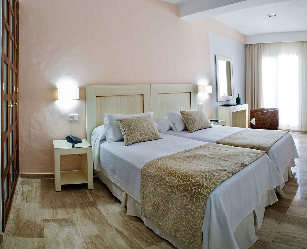 Phòng đôi, ban công | Minibar, két bảo mật tại phòng, nôi (giường cho trẻ sơ sinh) miễn phí 