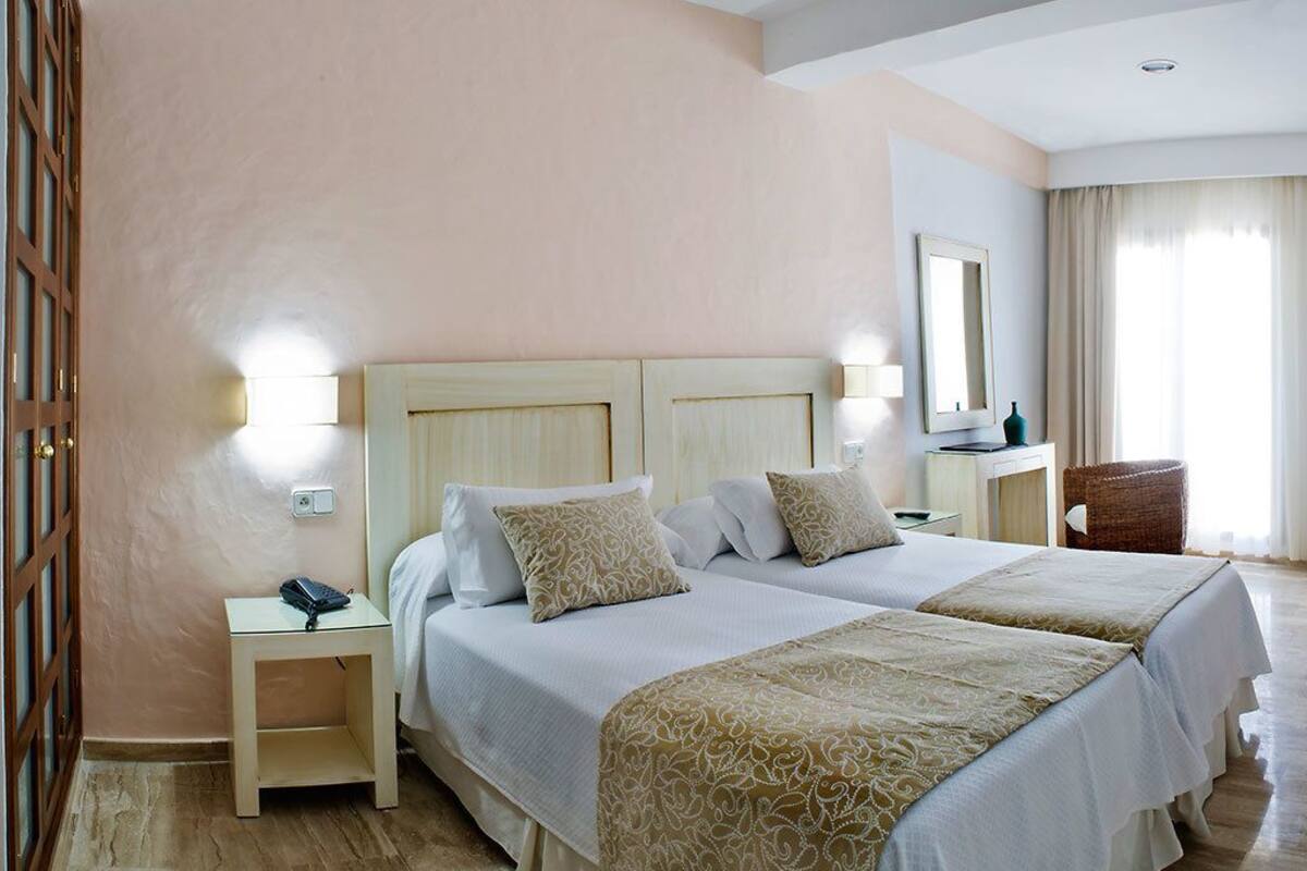 Phòng đôi, ban công | Minibar, két bảo mật tại phòng, nôi (giường cho trẻ sơ sinh) miễn phí