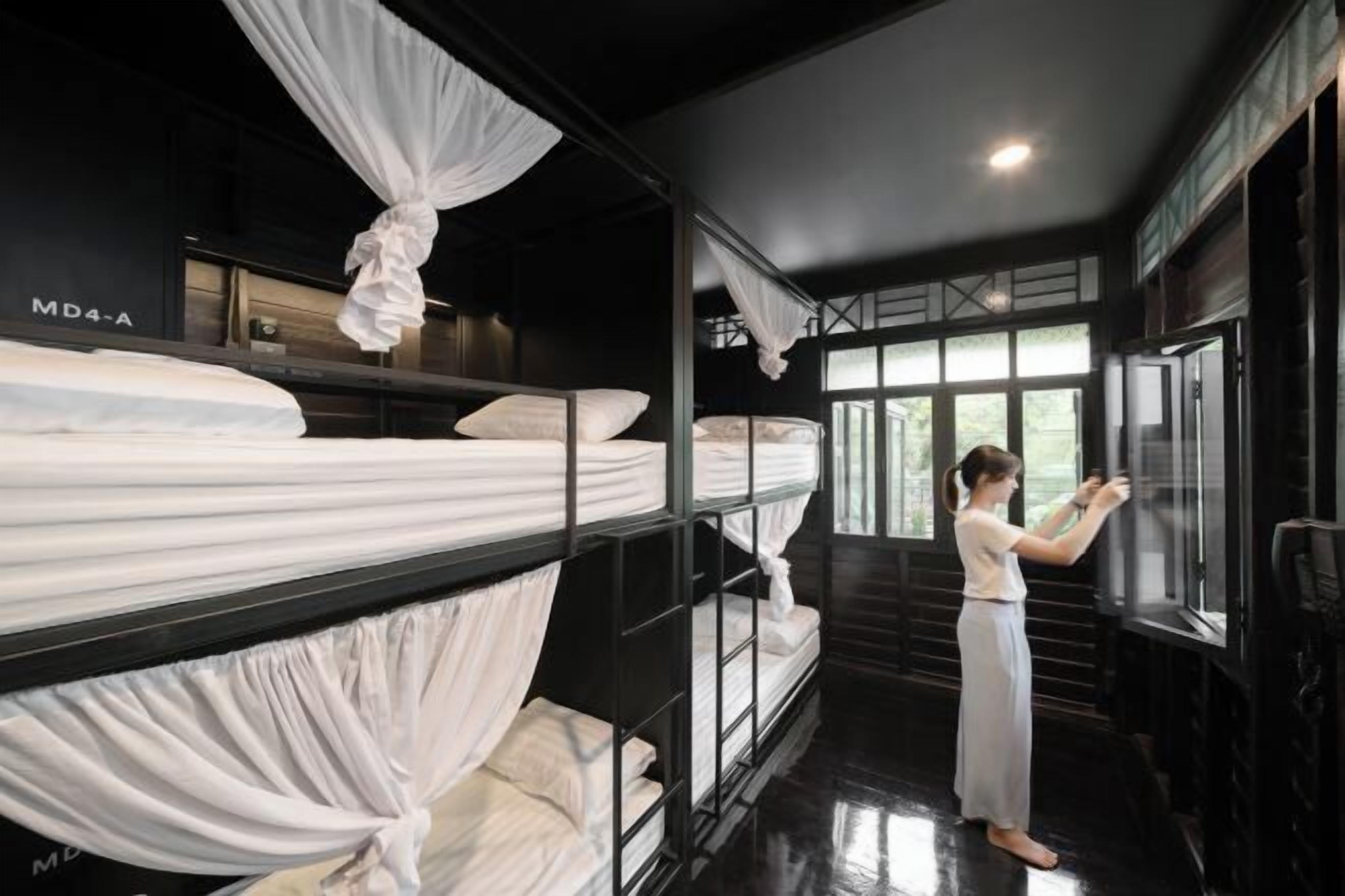 Individually furnished, laptop workspace, free WiFi, bed sheets