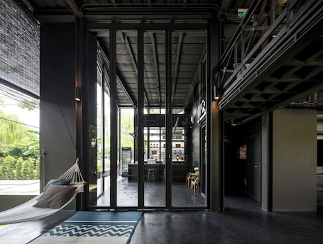 Living area. Kloem Hostel - Adults Only