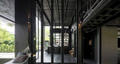 Kloem Hostel - Adults Only