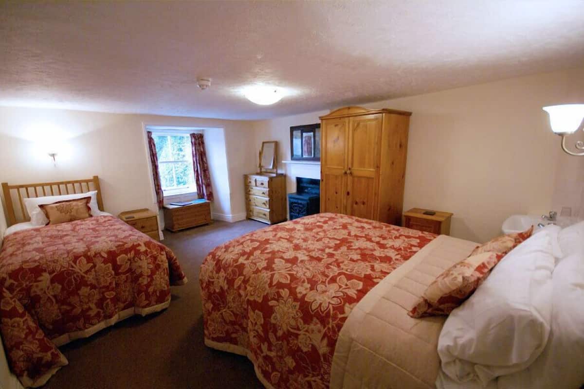 Standard Twin Room | Individually decorated, individually furnished, blackout curtains