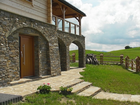 Property amenity. Willa Grywald