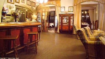 Bar (en el alojamiento)