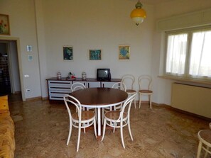 Classic-Apartment, 1 Schlafzimmer | Wohnbereich