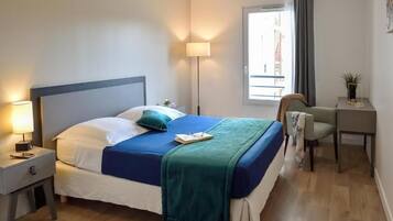 Apartment, barrierefrei, mit Bad (T2) | 2 Schlafzimmer, schallisolierte Zimmer, kostenloses WLAN, Bettwäsche