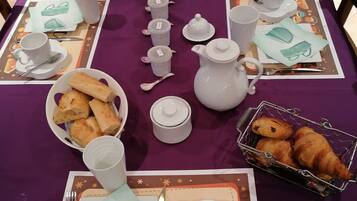 Petit déjeuner continental compris tous les jours