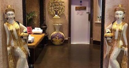 LG Thai Derm Spa & Guesthouse