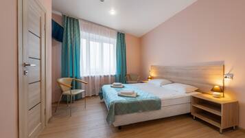 Standard Double Room | Free WiFi, bed sheets
