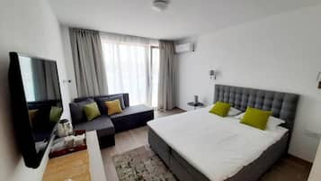 Bureau, Wi-Fi gratuit, draps fournis