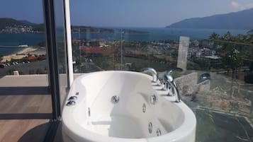 Villa, 5 Bedrooms | Tab mandi berpancutan
