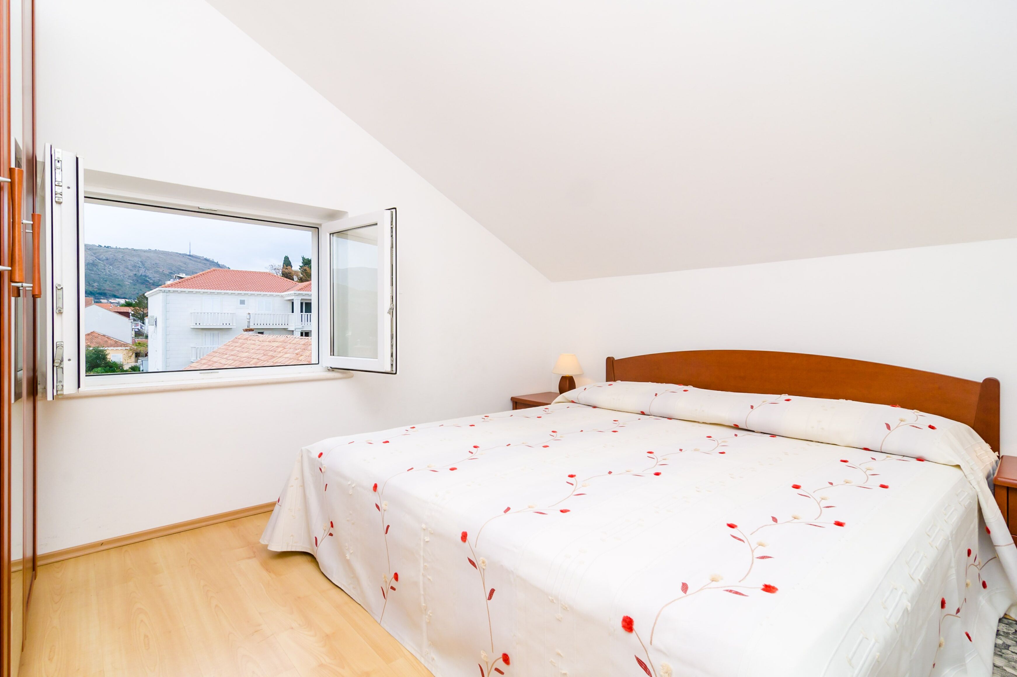 city apartment, 1 bedroom, balcony (a2) | 1 bedroom, egyptian cotton sheets, premium bedding