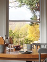 Desayuno a la carta diario (GBP 10 por persona)