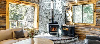 'Dreamtime Cabin' w / Deck dans la forêt Sequoia Natl!
