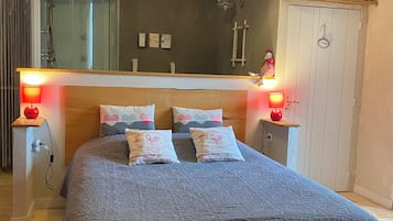 双人房 (Basse Cour) | 1 多间卧室、办公桌、熨斗/熨板、免费 WiFi