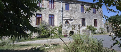 Façade de l’hébergement