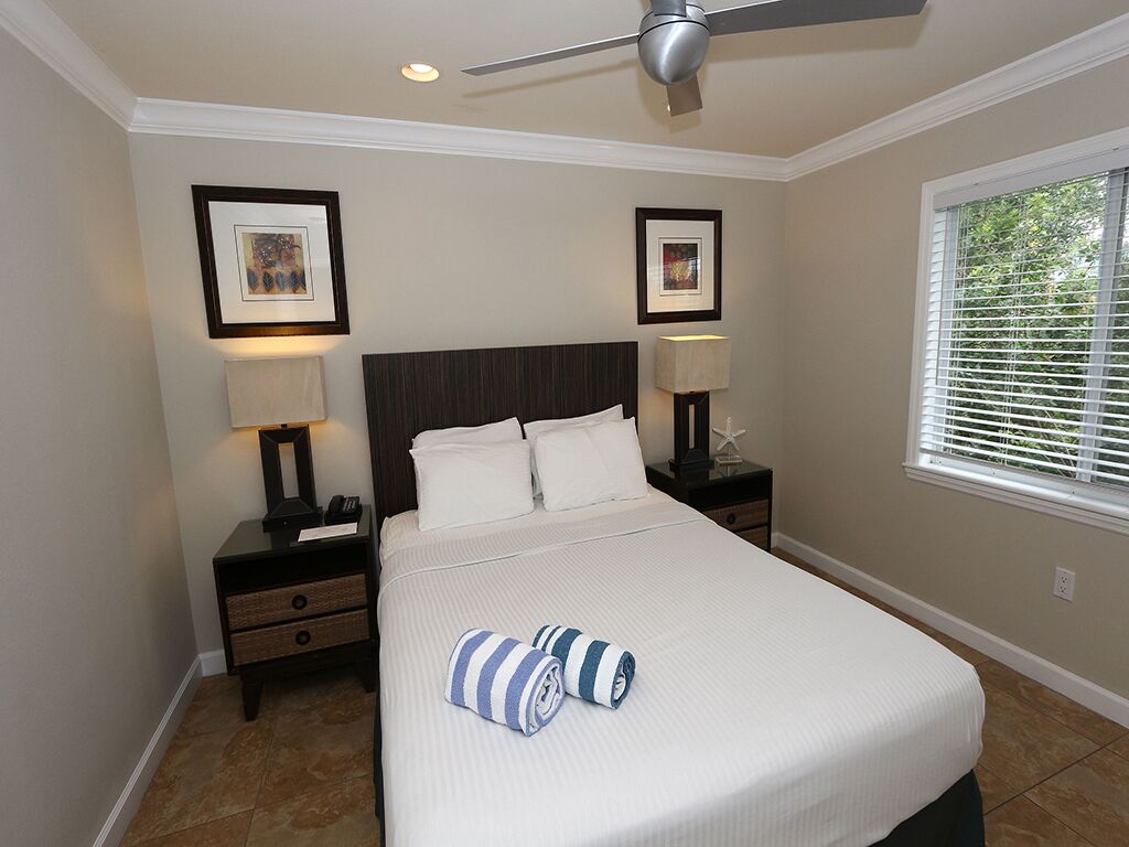 1 habitación, tabla de planchar con plancha, internet y ropa de cama 