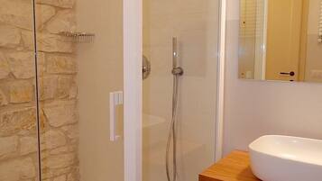 Apartemen Klasik, 1 kamar tidur | Shower kamar mandi