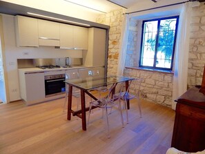 Classic-Apartment, 1 Schlafzimmer | Wohnbereich