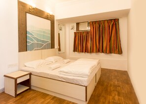 Habitació doble, 1 llit doble, amb bany privat | Wifi gratuïta i roba de llit 