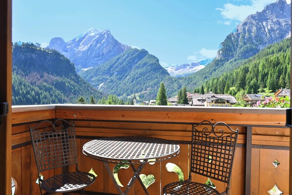 雙人或雙床房, 露台, 山景 | 陽台景觀