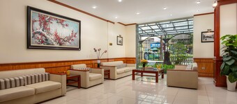Khách sạn A25 - 705 Lạc Long Quân