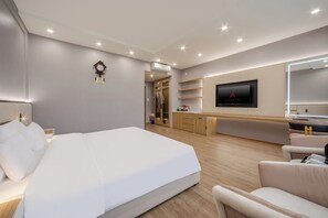 Premium Deluxe | Minibar, desk, soundproofing, free WiFi - A25 Premium Hotel - 705 Lac Long Quan (Hanoi)