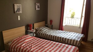 Småhus (Le Petit Bijou) | 1 soverom, strykejern/-brett, wi-fi (inkludert) og sengetøy