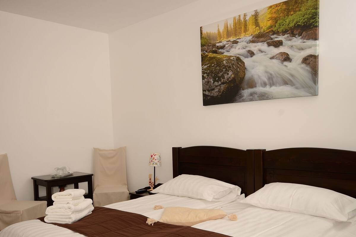 Cots/infant beds, free WiFi, bed sheets