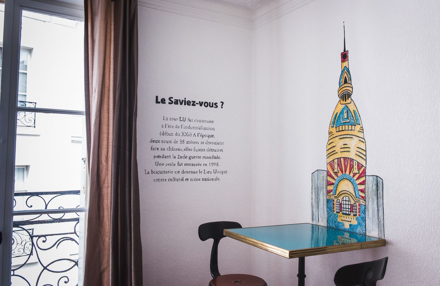 Desayuno buffet diario (EUR 7 por persona)