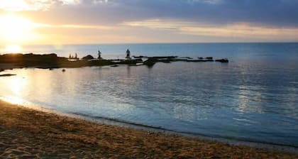 MORNINGTON BEACH APARTMENT - direkt gegenüber dem Strand mit herrlicher Aussicht.