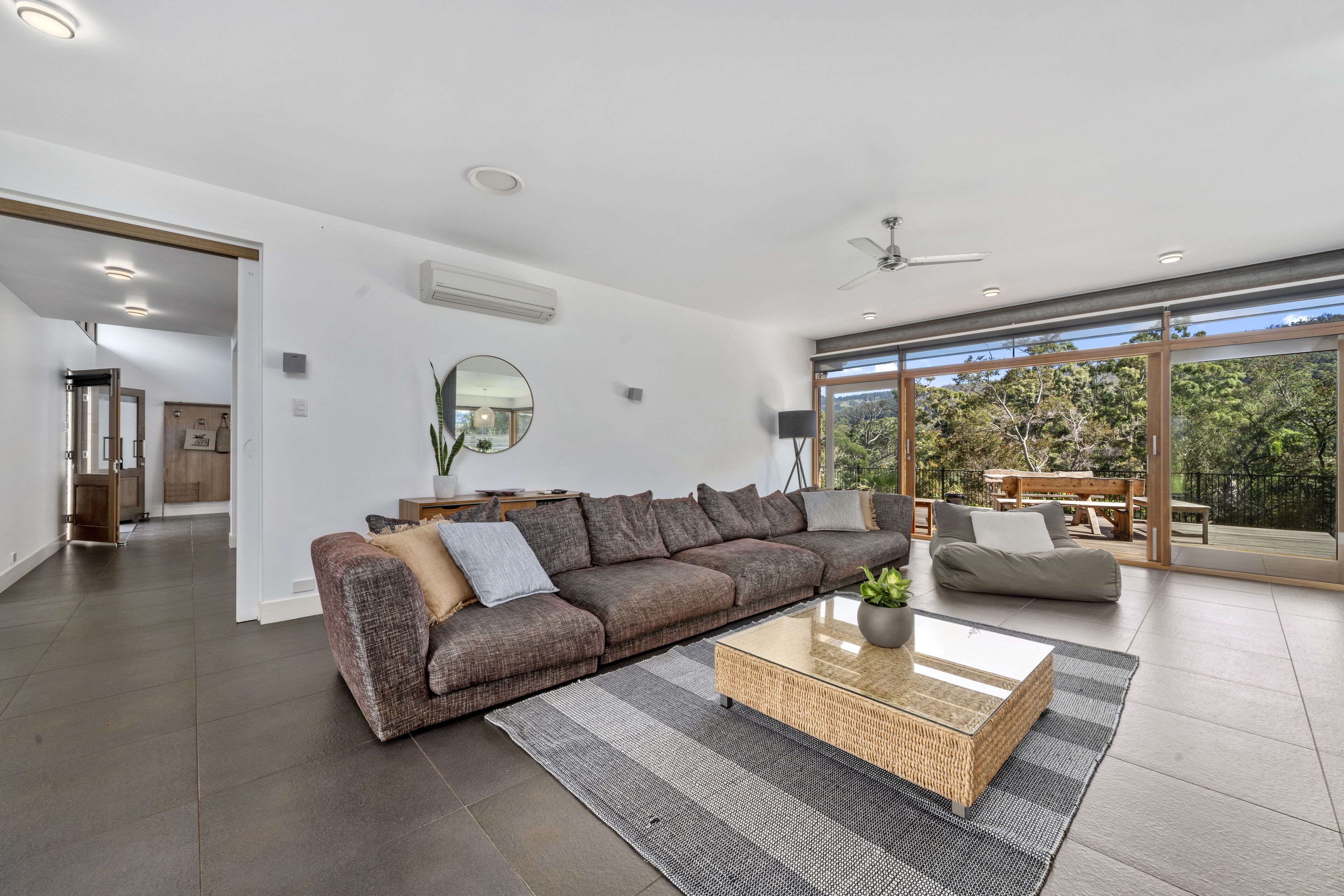 Smart TV, Netflix, DVD player, toys