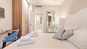 3 bedrooms, desk, iron/ironing board, WiFi