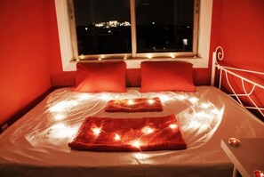 Dobbeltrom, delt bad | Wi-fi (inkludert) og sengetøy