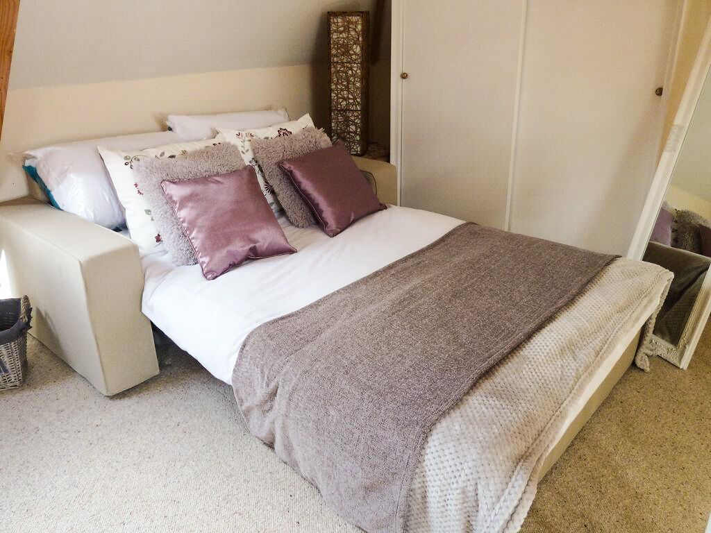 Comfy uptairs sofabed