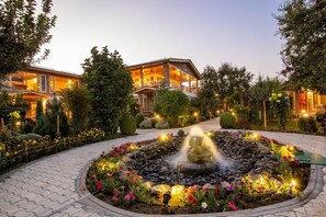 Front of property - The Orchard Retreat & Spa, Srinagar (Srinagar)