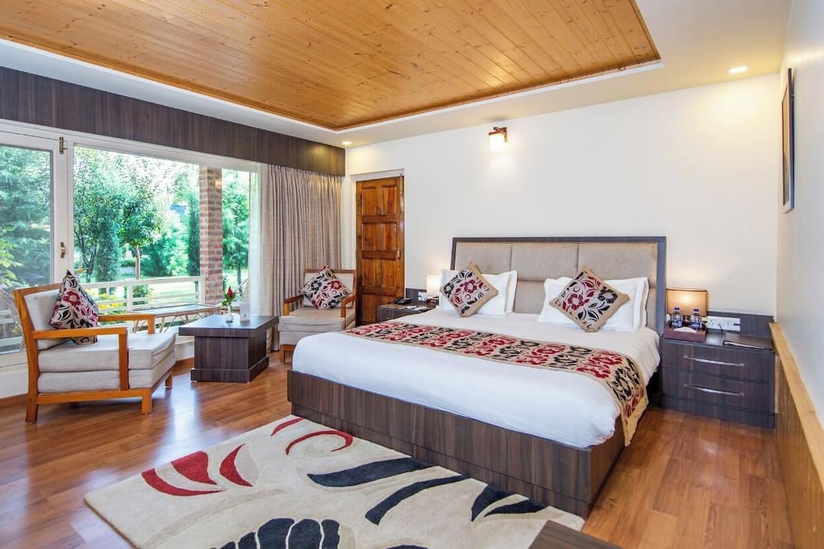 Doppia Luxury, 1 camera da letto, balcone, vista giardino | Biancheria da letto di alta qualità, minibar, una cassaforte in camera