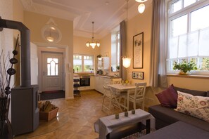 Appartement, 1 chambre, accessible aux personnes à mobilité réduite (Flat 6) | Coin séjour