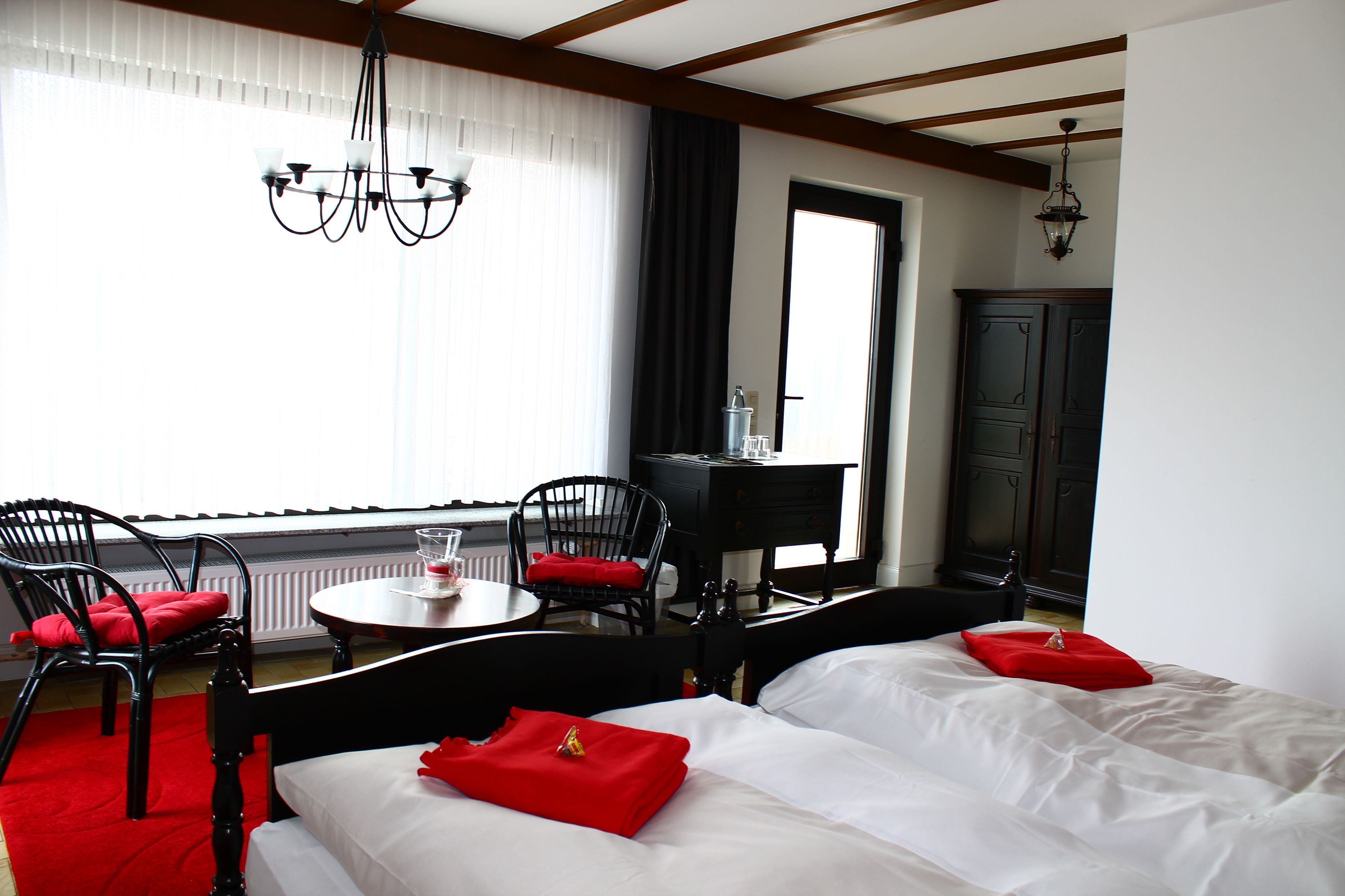 standard double or twin room | in-room safe, desk, rollaway beds, free wifi