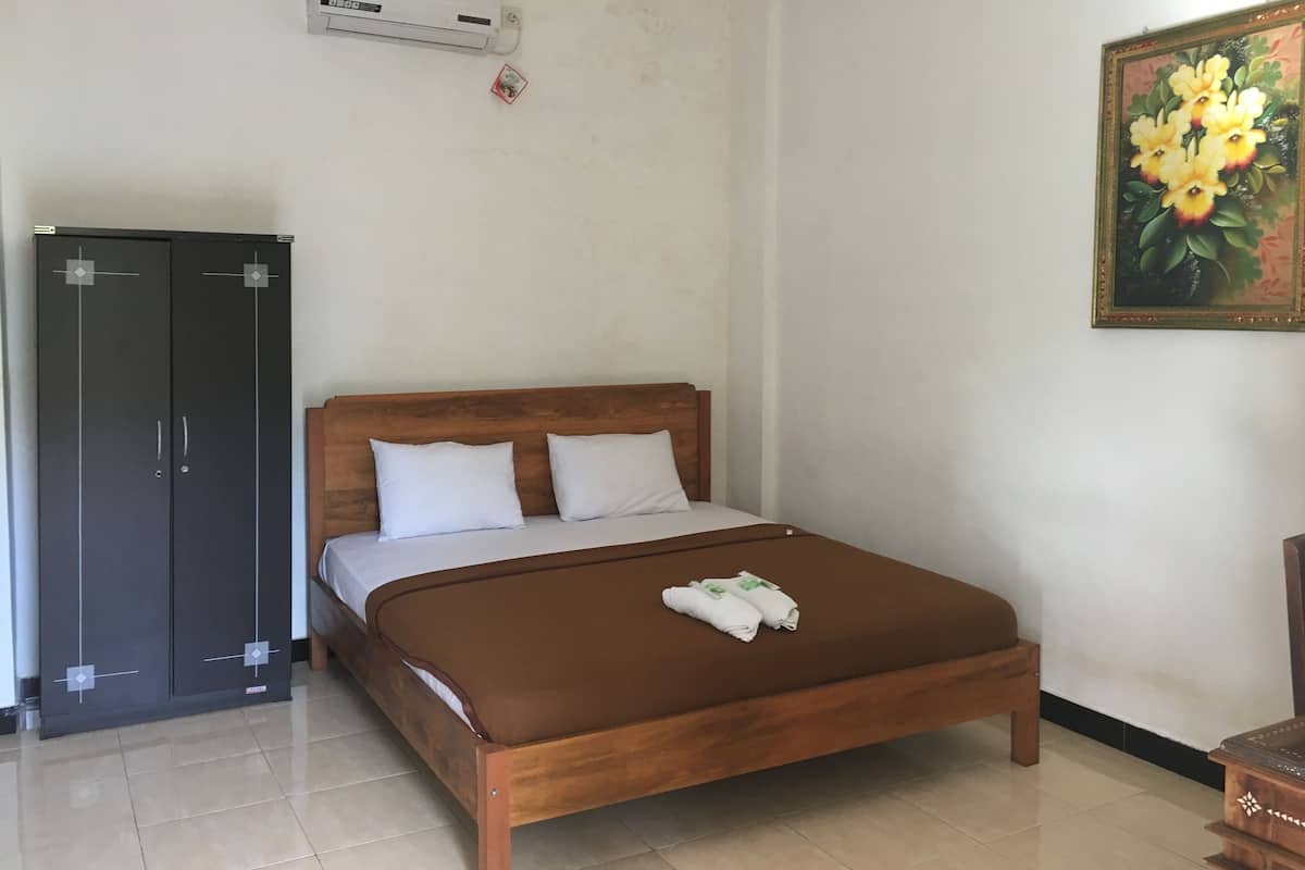 Quarto standard | Escrivaninha, cortinas blackout, camas extras/dobráveis (sobretaxa)