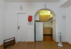 Interior - A12 - Praia da Luz Studio Apartment (Lagos)