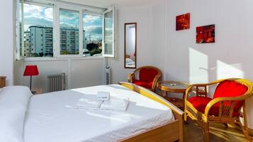 1 bedroom, iron/ironing board, free WiFi, bed sheets