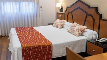 Double or Twin Room | Desk, free WiFi